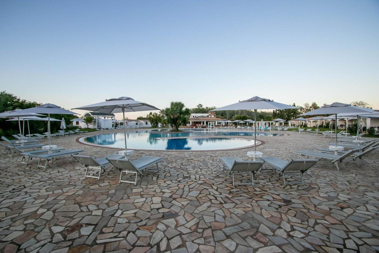 Limone Beach Resort Кастиадас Экстерьер фото
